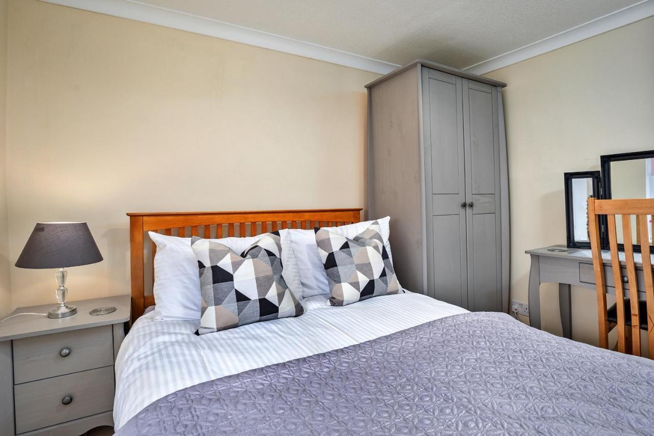 Finest Retreats - Cloggers Cottage Darley Exterior foto